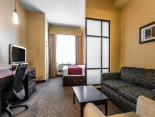 La Puente Hotel | Comfort Suites Near City of Industry - Los Angeles