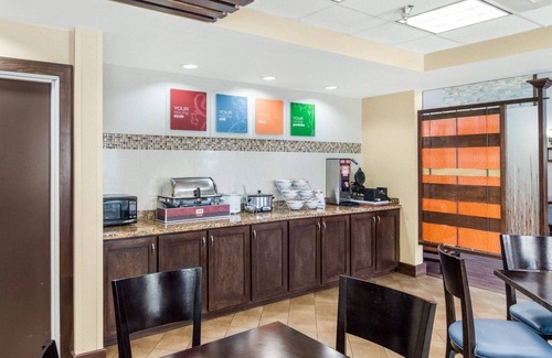 Odessa Hotel | Comfort Suites Odessa