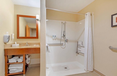 Oxford Hotel | Comfort Suites Oxford I-20 exit 188