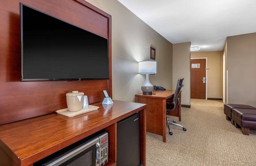 Pelham Hotel | Comfort Suites Pelham Hoover I-65