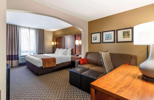 Port Allen Hotel | Comfort Suites Port Allen - Baton Rouge