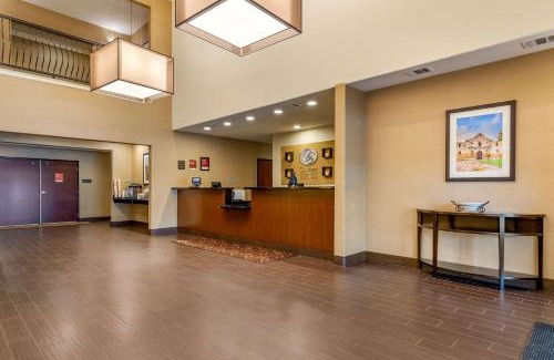 North San Antonio - SAT Hotel | Comfort Suites San Antonio North - Stone Oak