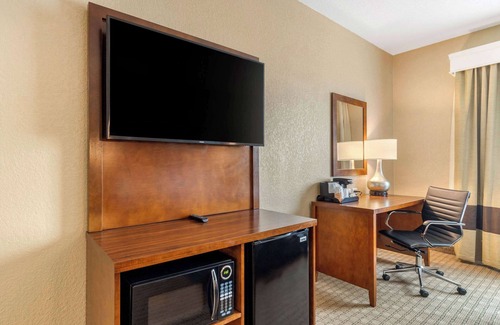 North San Antonio - SAT Hotel | Comfort Suites San Antonio Airport North