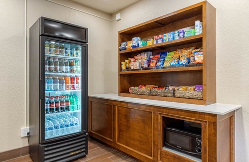 North San Antonio - SAT Hotel | Comfort Suites San Antonio Airport North