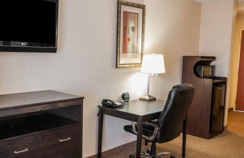 Southport Hotel | Comfort Suites Southport