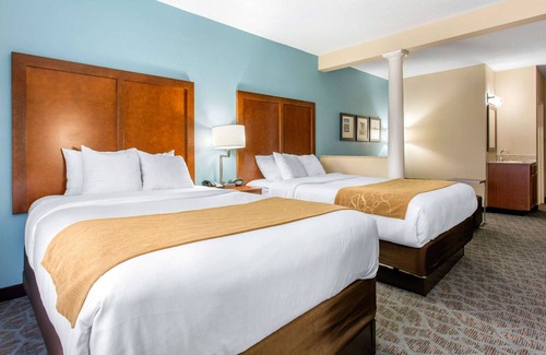 Southport Hotel | Comfort Suites Southport - Oak Island