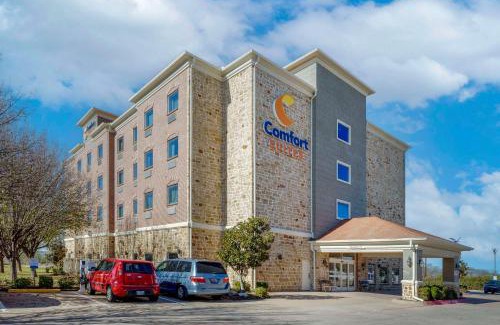 Benbrook Hotel | Comfort Suites