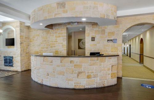 Benbrook Hotel | Comfort Suites