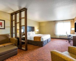Clovis Hotel | Comfort Suites