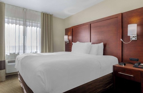Benbrook Hotel | Comfort Suites