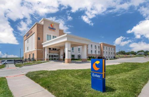 West Omaha Hotel | Comfort Suites West Omaha