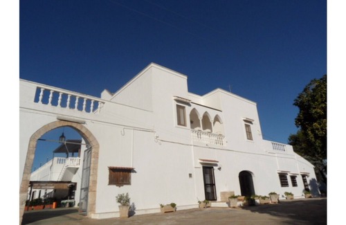 San Vito dei Normanni House | Comfortable three-room apartment for 4/5/6 places. Masseria 8 km from the sea and Ostuni