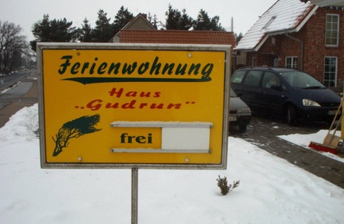 Fuhlendorf Apartment | Comfortable 3 star vacation apartment on the coast of the bay