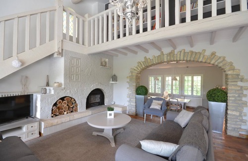 L'Isle-sur-la-Sorgue House | Comfortable house for a great family vacation