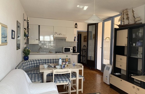 Gruissan Apartment | Comfortable 1BR Port Center 4 Pers - A/C - Parking - Elevator