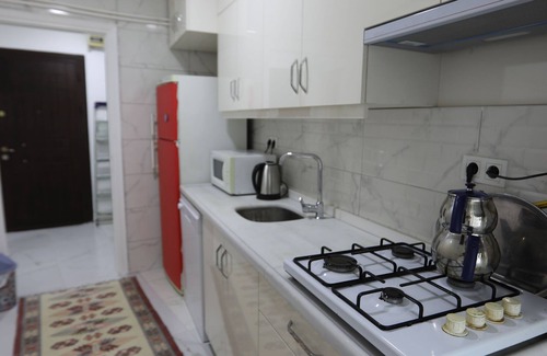 Rasimpasa Apartment | Comfortable 3-bedroom, 1-living room apartment in the city center of Kadıköy