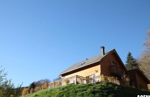 Mont-Dore Ski Chalet | Comfortable 3-star chalet with terrace in Mont-Dore - 6 pers., 2 bedrooms, WIFI