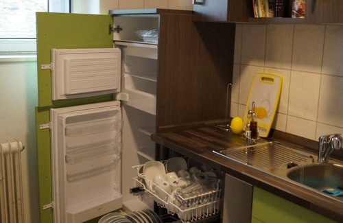 Oberhausen Apartment | comfortable, 3and 1/2 rooms, apartment with large sun terrace