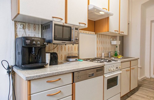 Brigittenau Apartment | Comfortable 3BR Danube & Millenium Tower