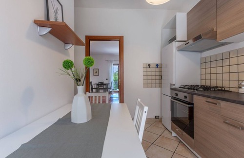 Ferrara Historic Centre Apartment | Comfortable 80 sqm apartment that can accommodate up to 7 people located on the third floor of a building without a lift.The property is located in the center of Ferrara just outside the eastern walls, a few steps from Corso della Giovecca.The accommodat