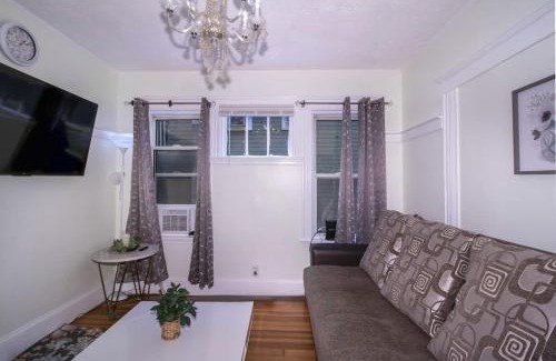 Fields Corner West House | Comfortable and Central 3 Bed Apartment