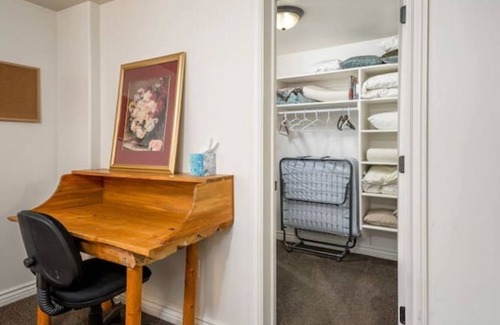 Highland Apartment | Comfortable and Convenient Guest Apartment