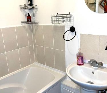 Chadwell Apartment | Comfortable and convenient 1-Bed Apart in Romford