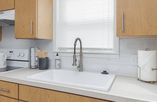 Brookline Station Apartment | Comfortable and Cozy 2 BR 2 BA Clean and Close to Everything
