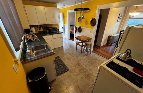 Old North End Apartment | Comfortable and Cozy Apt with Parking