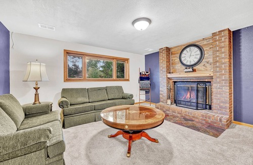 Castle Rock House | Comfortable and Peaceful Colorado Home