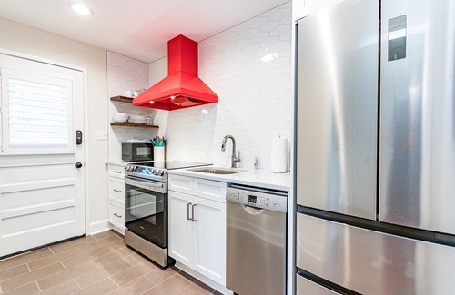Southwest Raleigh Condo | Comfortable and Quiet Condo near the Village and NC State