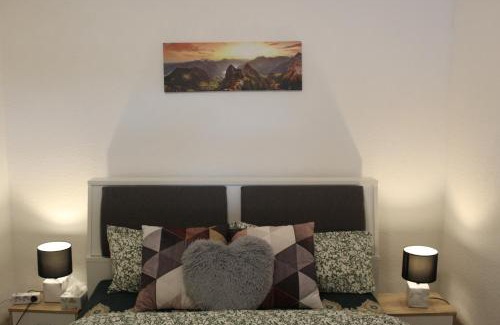 Potschappel Apartment | Comfortable and Relaxing Room with shared Kitchen