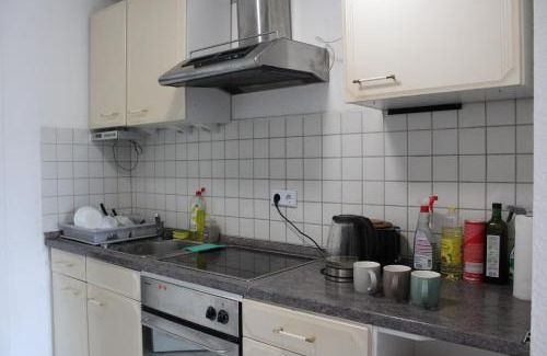 Potschappel Apartment | Comfortable and Relaxing Room with shared Kitchen