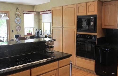 Lakewood House | Comfortable and Spacious 4 bedroom home
