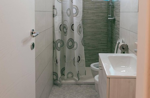 Civitavecchia Apartment | COMFORTABLE APARTMENT, 300 M FROM THE PORT OF CIVITAVECCHIA, 2 KM THE BEACH