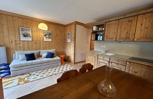 Les Allues Apartment | Comfortable apartment 4/6 pers. in Méribel, near slopes