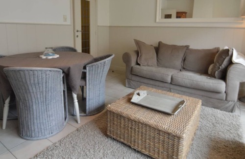 Wenduine Apartment | Comfortable apartment in the town centre, within walking distance of the ocean