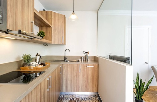 Ensanche Centro Apartment | Comfortable Apartment in Soho District. Tomas Heredia