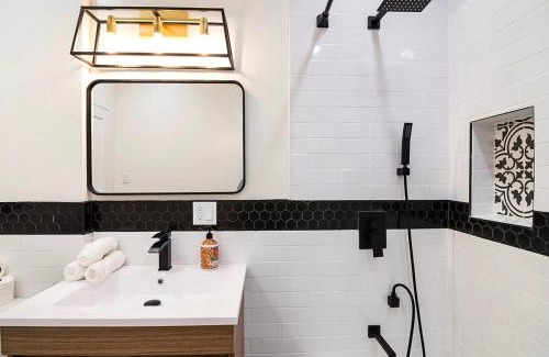 Beverly Hills Apartment | Comfortable Beverly Hills Studio Near Rodeo Drive