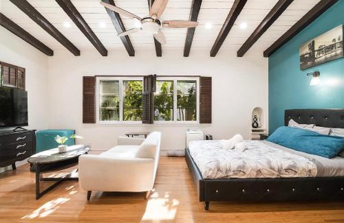 Beverly Hills Apartment | Comfortable Beverly Hills Studio Near Rodeo Drive