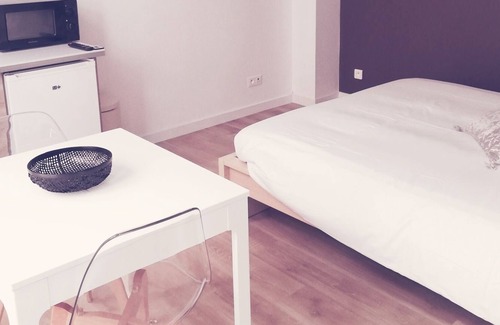 Le Creusot Apartment | Comfortable bohemian style studio in the heart of Creusot town