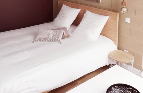Le Creusot Apartment | Comfortable bohemian style studio in the heart of Creusot town