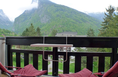 Samoens Apartment | Comfortable & bright apartment with balconies, pets allowed and covered parking