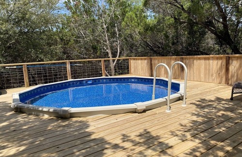 Wimberley Cabin | Comfortable Cabin with Private Pool and Hot Tub