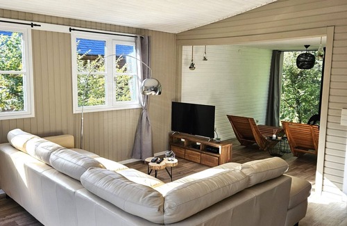 Bohon Ski Chalet | Comfortable chalet in the heart of nature, near Durbuy center. Dogs allowed
