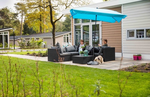 Beekbergen-Zuid Ski Chalet | Comfortable chalet near the Veluwe