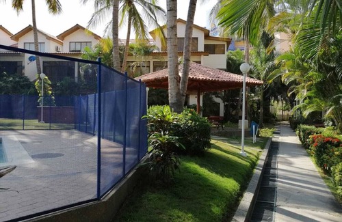Santa Marta House | Comfortable closed unit house, swimming pool, 100 meters from the Sea, Bello Horizonte beach