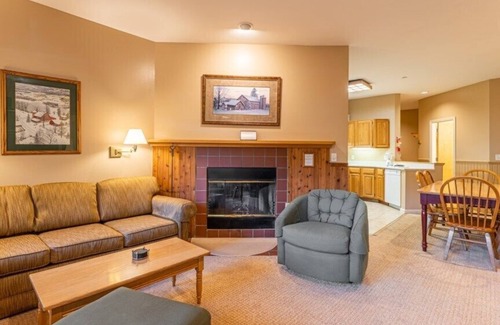 Jeffersonville Condo | Comfortable Club Wyndham Smugglers Notch, 3 Bedroom