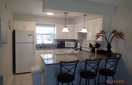Pelican Condo | Comfortable Condo - Waterfront with Gulf Access; Pool; Views