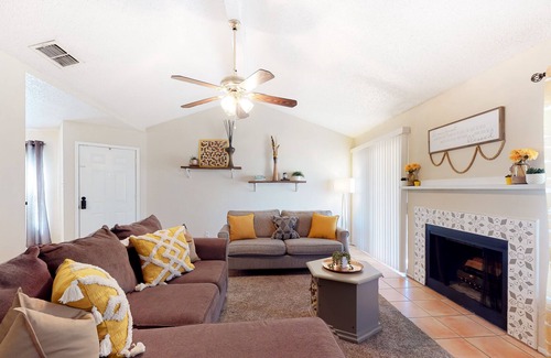 North San Antonio - SAT House | Comfortable Dog-Friendly Home with Fenced Yard, Patio, & WiFi - Great Location